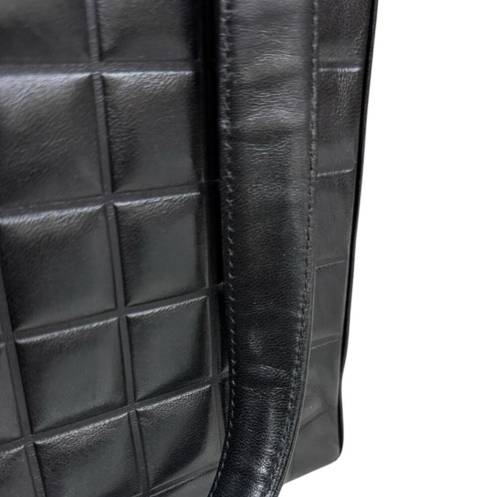 CHANEL Bag - Picture 15 of 16